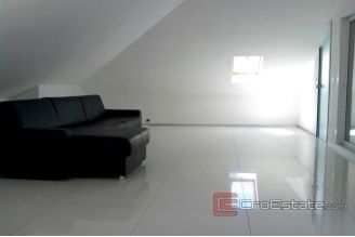 017 2014 21 ciovo house for sale