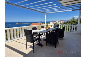 015 3600 30 cavtat beautiful villa with a swimming pool for sale