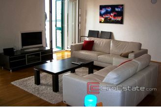 14 3600 30 Beautiful villa with a swimming pool for sale