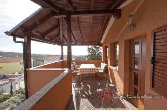 20 3694 30 Krk Villa For Sale