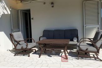 018 2018 159 three bedroom apartment with garden mertojak split for sale