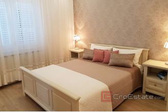 019 5009 30 apartment house with sea view Hvar for sale1