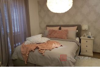 019 5009 30 apartment house with sea view Hvar for sale1