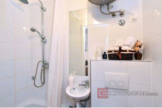 018_ 2025 66 apartment near the waterfront overlooking the city Split Center for sale