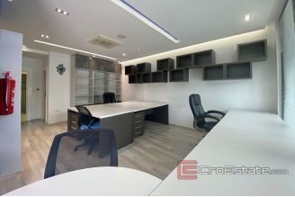 008 2027 23 attractive office space Kman 104m2 Split for rent