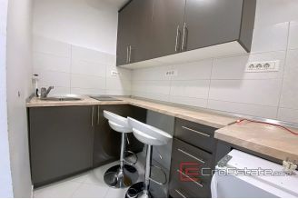 008 2027 23 attractive office space Kman 104m2 Split for rent