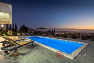 0020 2026 63 luxury villa with sea view Split area for sale