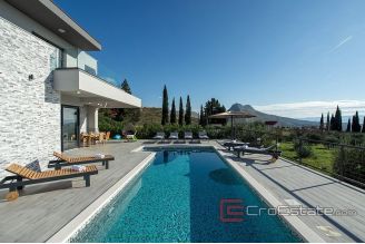 0020 2026 63 luxury villa with sea view Split area for sale