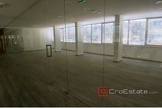 02 2019 82 Split business for rent