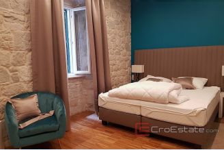 0001 2025 67 three units in an exceptional location Split center for sale