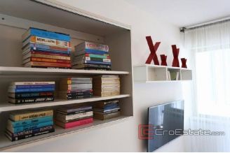 08 4760 30 Split Firule apartment for rent