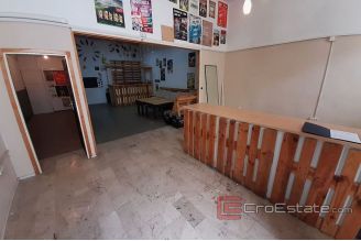 006 2016 450 business space on the west coast of split for rent 