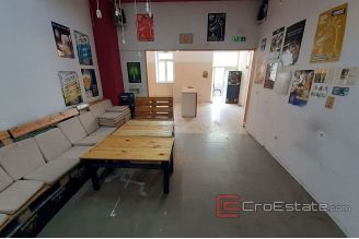 006 2016 450 business space on the west coast of split for rent 