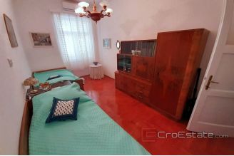 012 2016 420 split elegant two bedrooms apartment for sale
