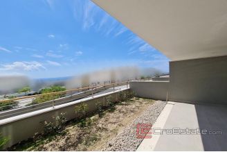 0010 2025 69 apartment with garden and sea view in a new building Znjan Split for sale