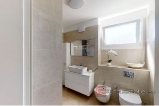 020 2015 144 split trstenik two bedroom apartment for rent