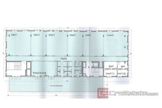 009 4988 30 Split business for rent