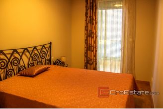 13 2024 70 Split apartment sea view for rent