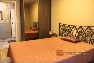 13 2024 70 Split apartment sea view for rent