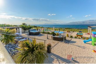 011 2018 10 Island of Brac stone villa in the first row to the sea for rent