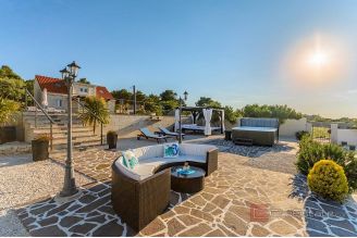 011 2018 10 Island of Brac stone villa in the first row to the sea for rent