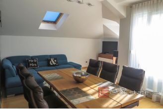 11 2018 128 Split apartment for rent