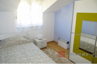 11 2018 128 Split apartment for rent