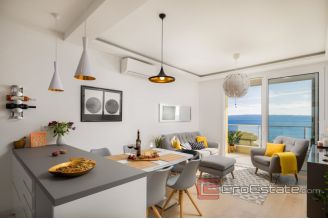 13 2022 226 Split apartment for rent sea view