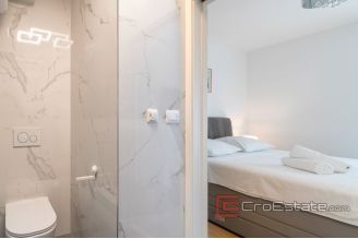 12 2025 33 Split apartment for rent