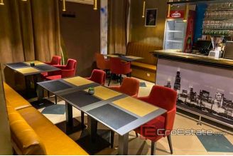 06 2016 422 Split business for rent