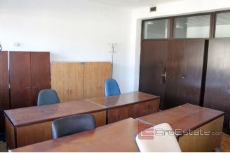 007 2016 324 split office space for rent