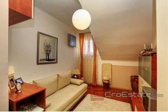 11 2016 11 apartment near center split