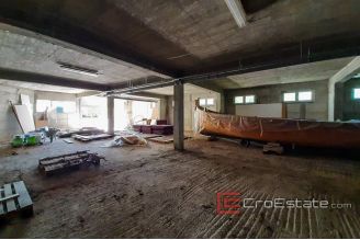 03 2016 403 Kastela business hall for rent