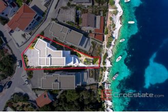 16 4871 30b Rogoznica villa seafront for sale