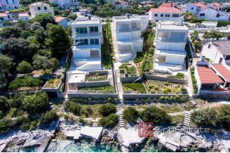 16 4871 30b Rogoznica villa seafront for sale