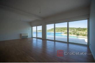 16 4871 30b Rogoznica villa seafront for sale