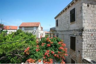 017 3560 30 Brac house villa for sale