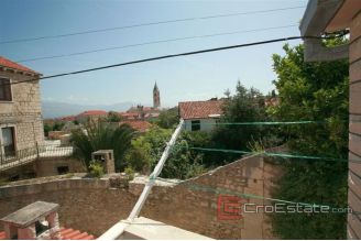 017 3560 30 Brac house villa for sale