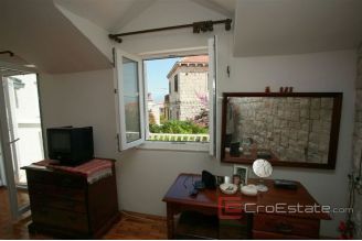 017 3560 30 Brac house villa for sale