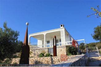 012 2021 280 house with sea view Trogir