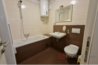 0013 2025 70 two bedroom apartment with garage and sea view Znjan for sale
