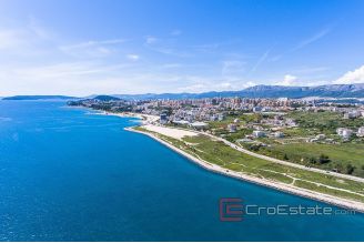 0013 2025 70 two bedroom apartment with garage and sea view Znjan for sale