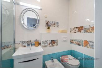 0015 5014 30 detached house with pool Zadar for sale