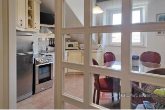 016 2024 115 split bacvice nice apartment for sale