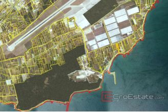 002 2011 08 land plot by the sea Kastela for sale