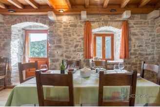 019 5301 30 island solta stone house with pool for sale
