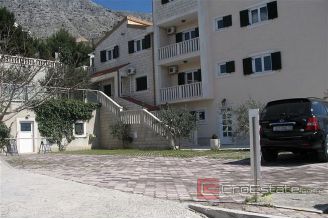 020 3445 30 hotel with a beautiful sea view Omis for sale