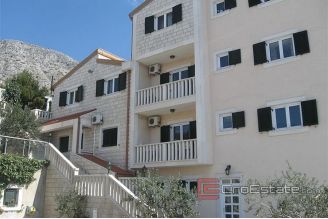 020 3445 30 hotel with a beautiful sea view Omis for sale