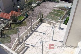 020 3445 30 hotel with a beautiful sea view Omis for sale