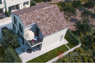 0010 2022 309 detached house under construction near Sibenik for sale